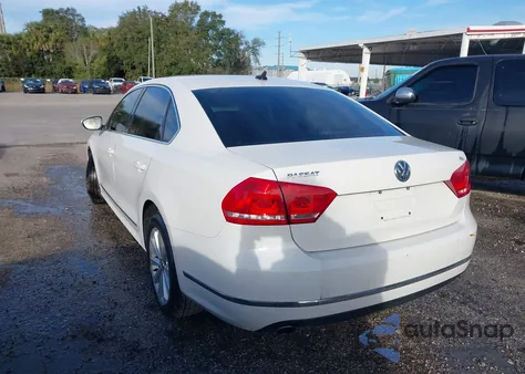 2012 Volkswagen Passat 2.5L Sel из США, поврежденный, VIN 1VWCH7A35CC059990